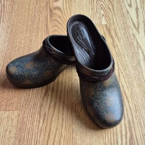 CROCS Brown and Black Clogs